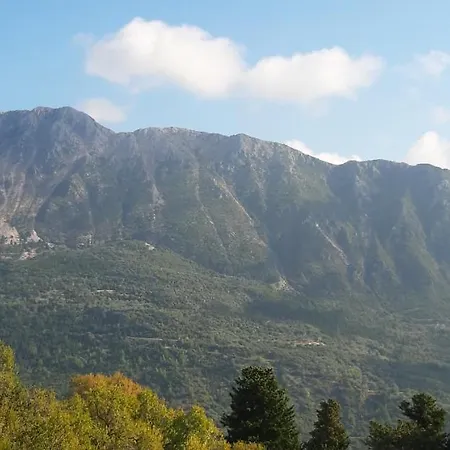 Semesterbostad Philoxenia *